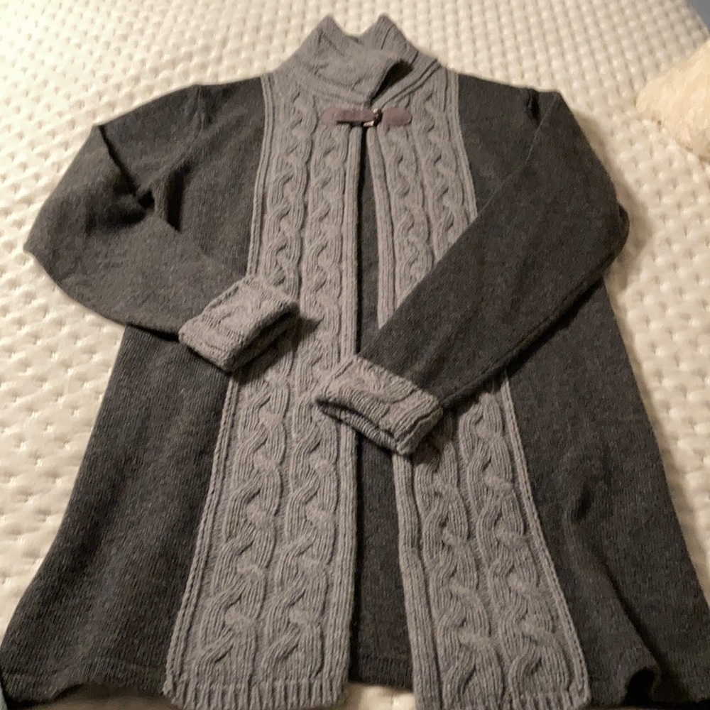 Women’s Italian 70% wool sweater ~
